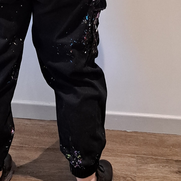 Painted Jogger - Picture 6 of 8